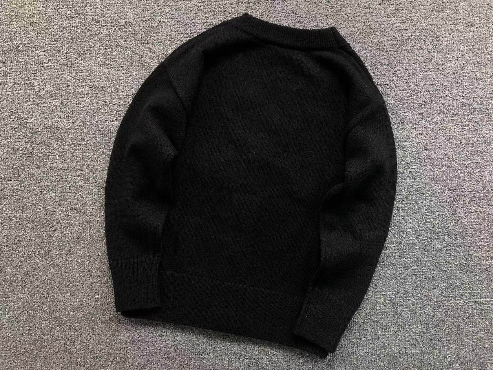 Am1 Sweater