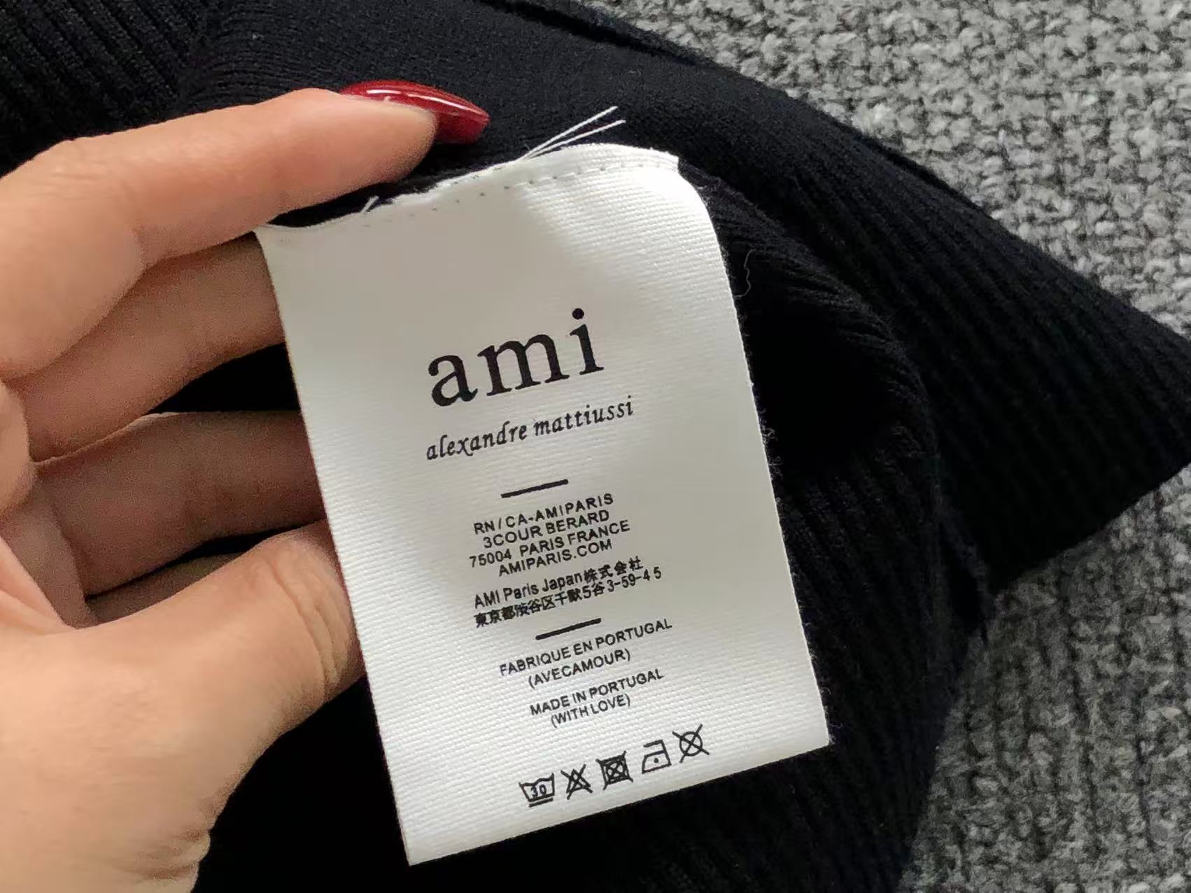 Am1 Sweater