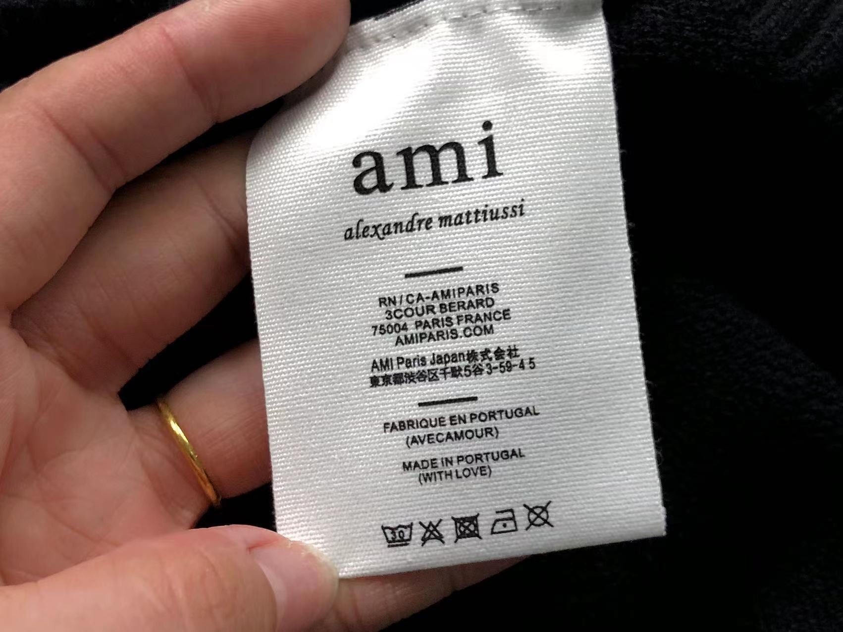 Am1 Sweater