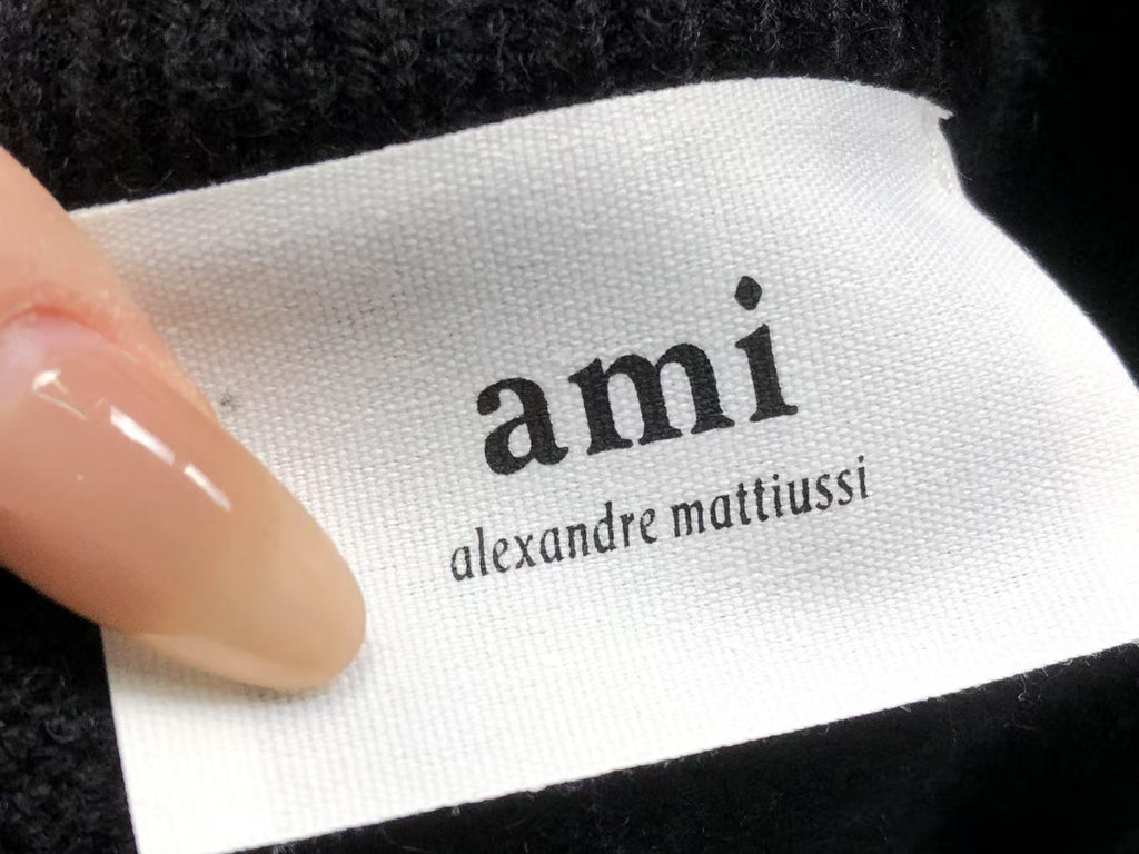 Am1 Sweater