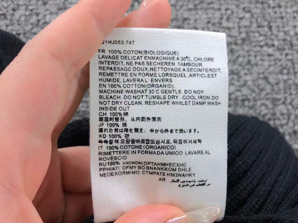 Am1 Sweater