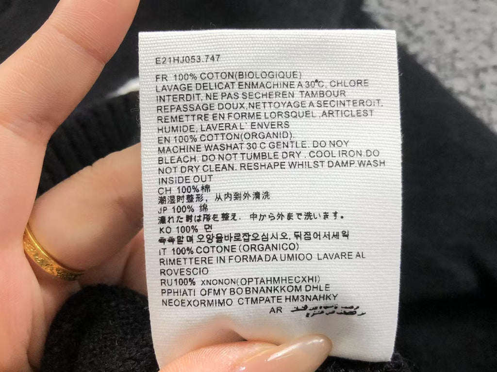 Am1 Sweater