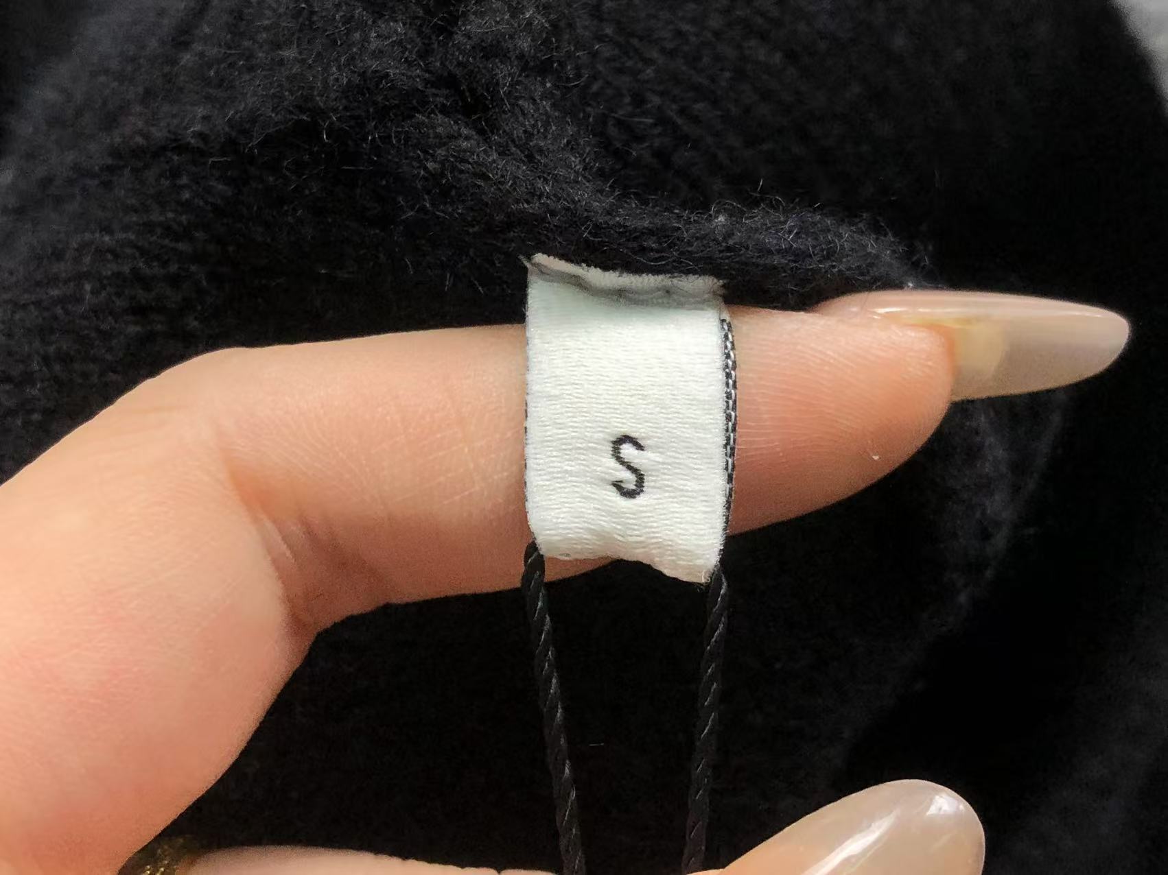 Am1 Sweater