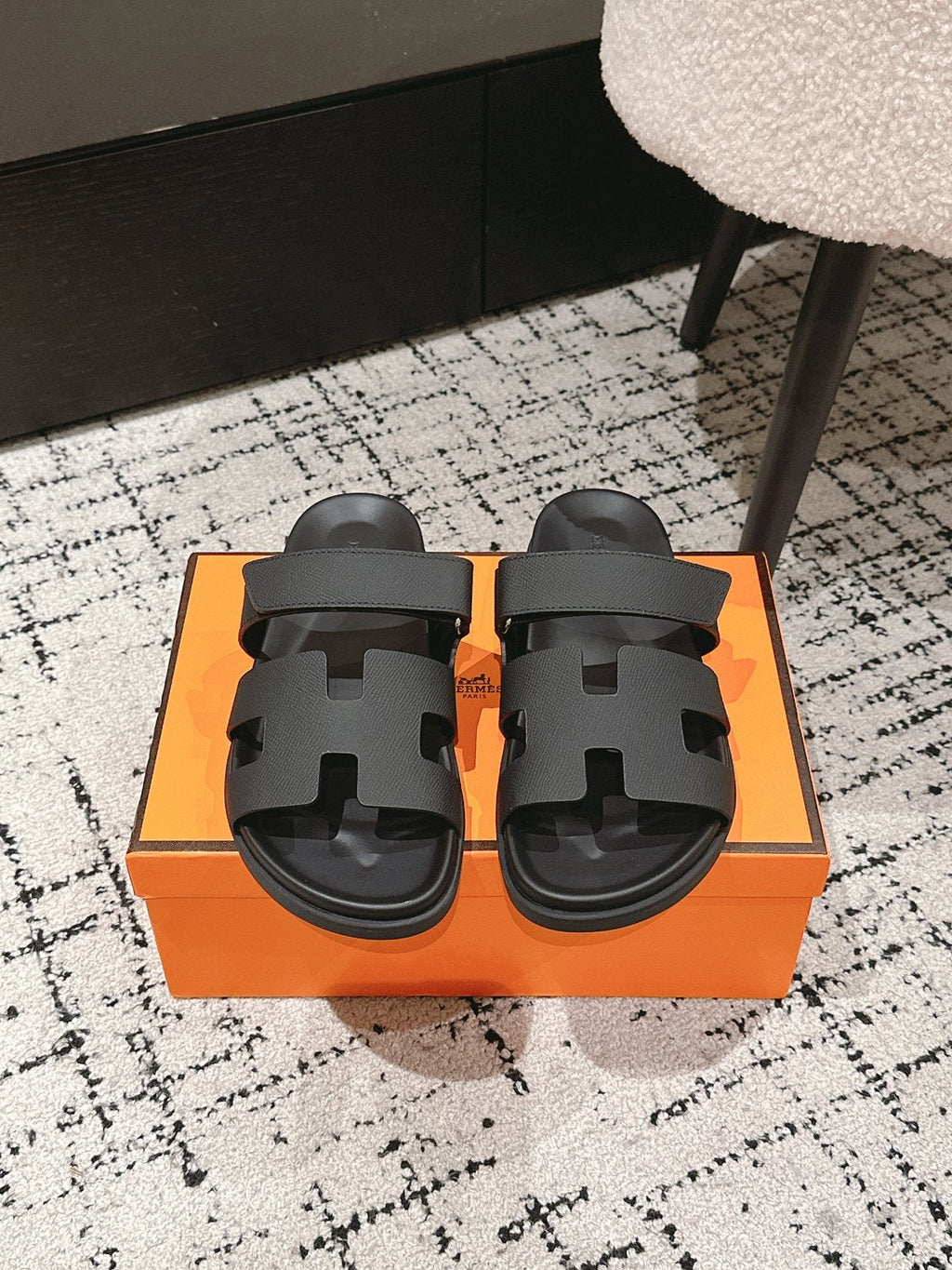 H Sandals
