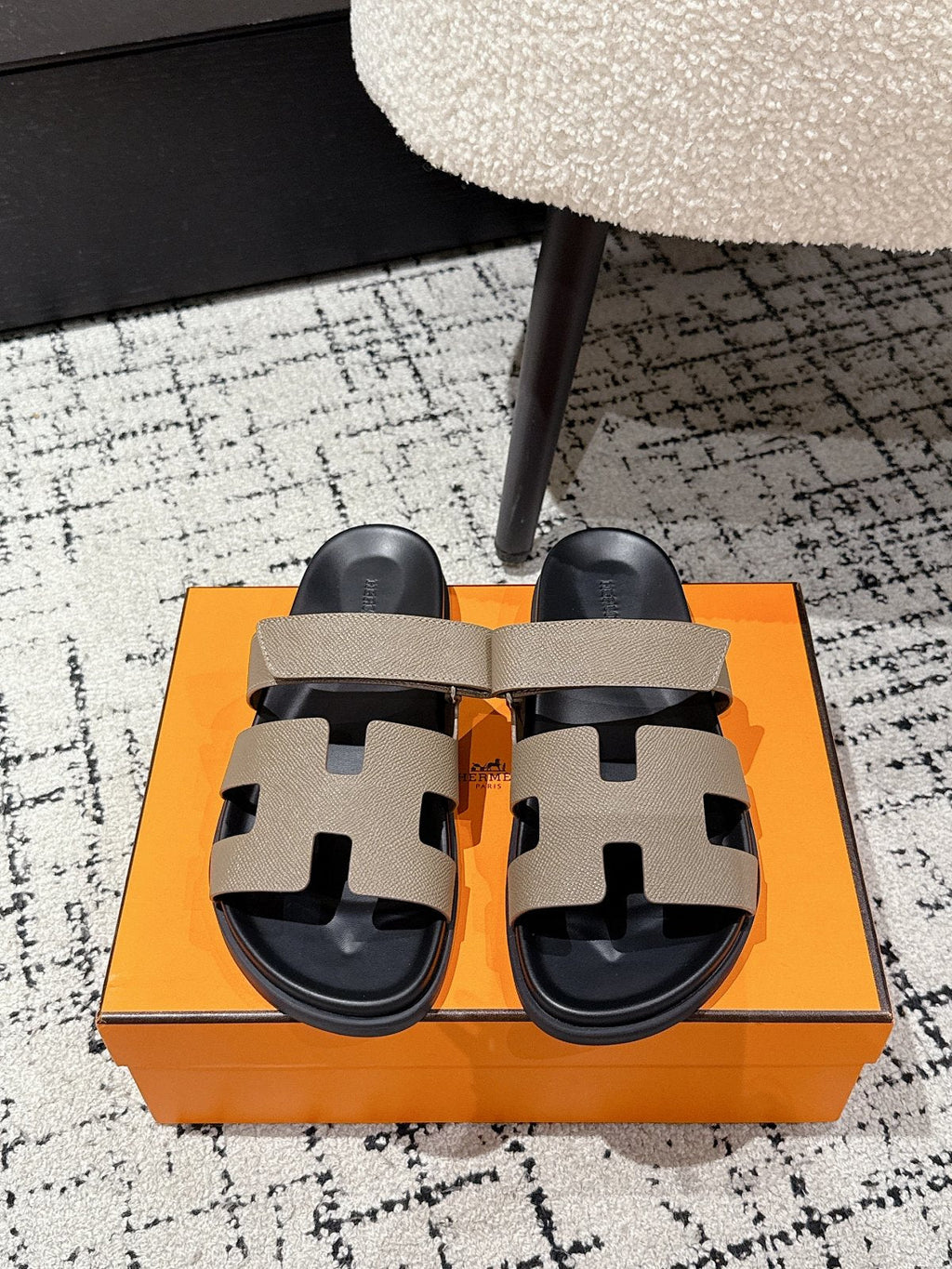 H Sandals